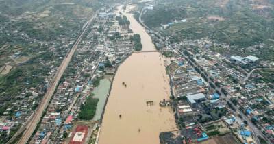 Наводнение на севере Китая: более 17 тысяч домов разрушены