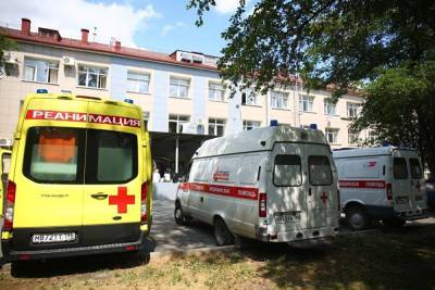 В Екатеринбурге дети стали болеть коронавирусом в три раза чаще, чем раньше