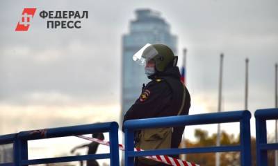 Силовики и пожарные: что происходит возле ДИВСа в Екатеринбурге