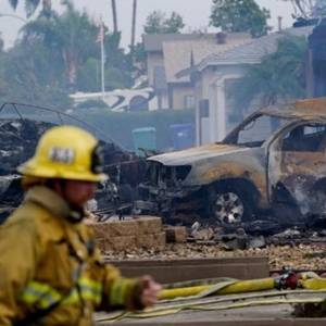 В Калифорнии разбился легкомоторный самолет: есть погибшие. Фото
