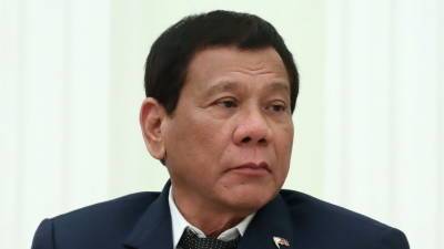 Президент Филиппин предложил прививать противников вакцин во сне