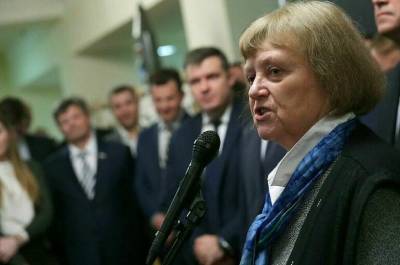 Савицкая: депутаты должны принимать законы, отвечающие интересам граждан