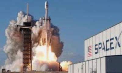 SpaceX Илона Маска стоит больше $100 млрд
