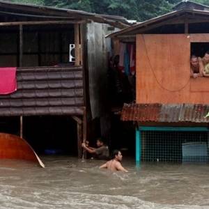 В результате тайфуна на Филиппинах погибли девять человек