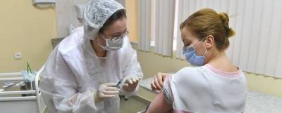 Минздрав сообщил о введении обязательной вакцинации в Подмосковье для работников сферы услуг