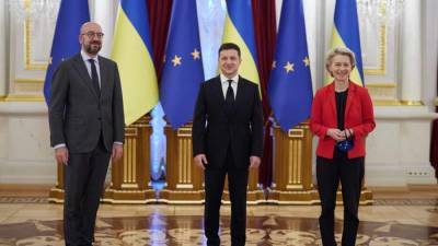 В Киеве началась встреча Зеленского и руководства ЕС