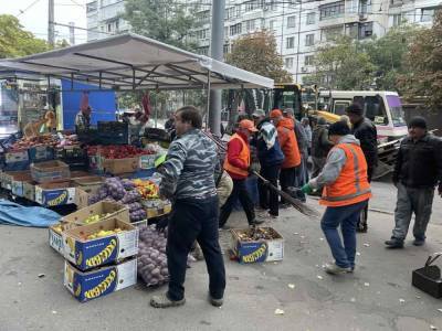 В Одессе сносят рынок уличных торговцев: кадры новой "зачистки"