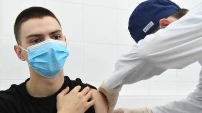 В Московской области введена обязательная вакцинация 80% работников сферы услуг