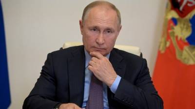 Путин пока не прошел ревакцинацию от COVID-19