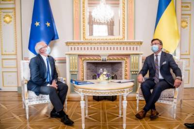 Смотрим без обеспокоенности: Кулеба оптимистично прокомментировал саммит Украина-ЕС, с ним поспорили