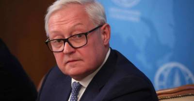 Рябков: Москва не исключает заморозки работы дипмиссий РФ и США