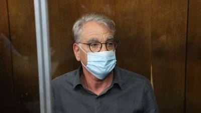 Еще 4 жалобы поданы на профессора медицины из Холона, подозреваемого в изнасиловании