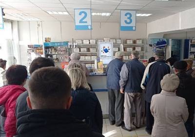 Рязанцы рассказали об огромных очередях в почтовом отделении на улице Новоселов