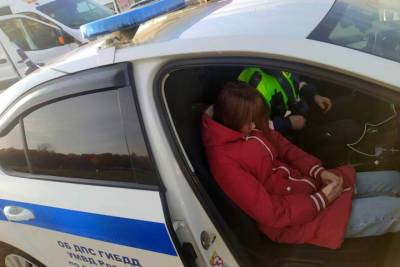 В Чебоксарах пассажирка маршрутки ударила водителя ножом в шею