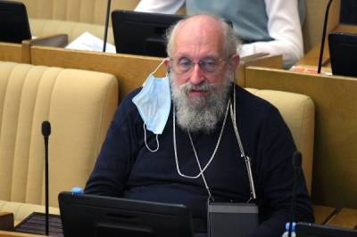 Депутат Анатолий Вассерман объяснил, почему пришёл на заседание Госдумы без жилетки