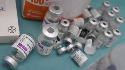 Британские СМИ: агенты РФ похитили данные о вакцине AstraZeneca