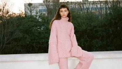 Готовьтесь к пасмурным дням — найдите идеальный розовый свитер - skuke.net