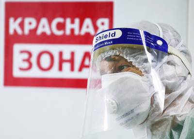 Пожилым россиянам напомнили о важности вакцинации
