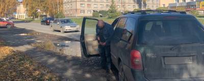 В Новосибирске возле НГАСУ заметили водителя-онаниста
