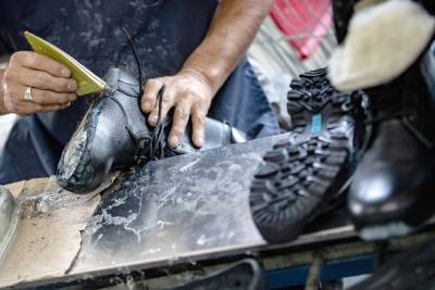 В Махачкале открыли новую обувную фабрику