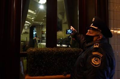 Власти усилят проверки соблюдения "антиковидных" мер в ночных заведениях Москвы