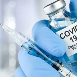 В Запорожье работников предприятий призывают вакцинироваться от коронавируса