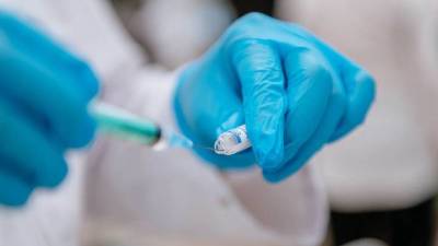 Массовая вакцинация против коронавируса продолжится в столице в 2022 году