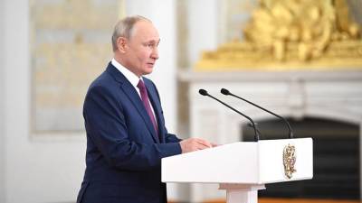 «Действуем поэтапно»: Путин раскрыл главного врага российского общества