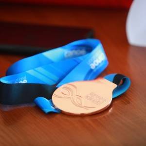 В Запорожье поздравили чемпионок мира и Европы по гребле и тяжелой атлетике. Фото