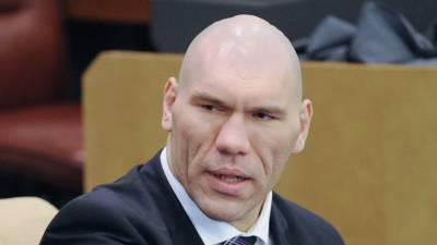 Валуев отреагировал на запрет российским бойцам MMA выступать в Киеве