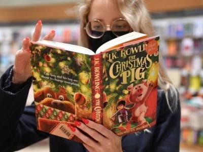 Джоан Роулинг выпустила первую после "Гарри Поттера" детскую книгу