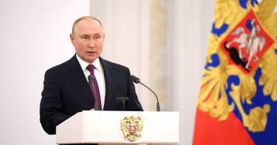 Путин поставил задачи перед депутатами Госдумы VIII созыва
