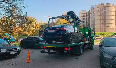 Московские приставы забрали автомобиль у водителя за штрафы на 400 тыс. рублей