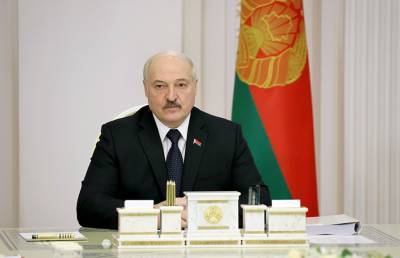 Лукашенко: Важно, чтобы за изменениями мы не потеряли возможности увидеть каждого абитуриента