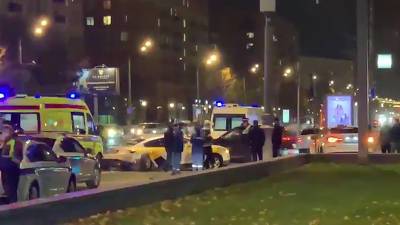 Опубликовано видео последствий ДТП с участием такси в Москве