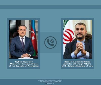 Состоялся телефонный разговор главы МИД Азербайджана с его иранским коллегой