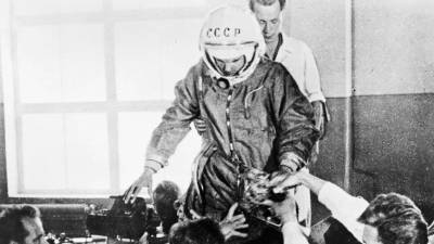 Ушел из жизни отбиравший Гагарина в отряд космонавтов врач Колосов