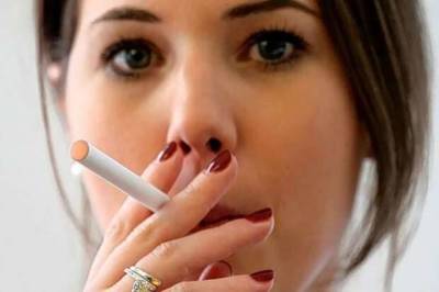 Женился на курящей, а теперь перевоспитывает: «Или бросай курить, или развод!» - skuke.net