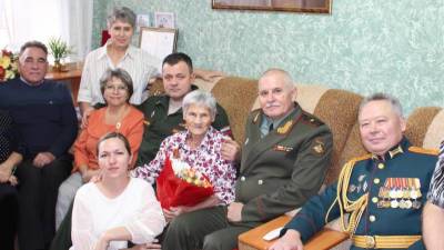 Ветерана пришли поздравить с юбилеем из Военкомата Башкирии