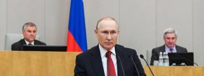 Путин попросил депутатов Госдумы разъяснять россиянам важность вакцинации от COVID-19