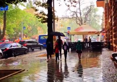 Октябрь обрушит на Одессу всю мощь непогоды: зальет дождями и не только