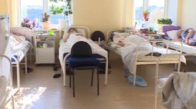 В Пензе пациенты с коронавирусом лежат в больничных столовых