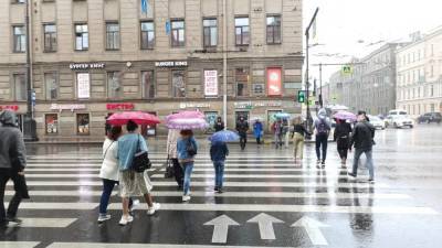 Облачная погода и дождь ожидаются в Петербурге 13 октября
