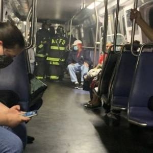 В Вашингтоне сошел с рельс вагон поезда метро