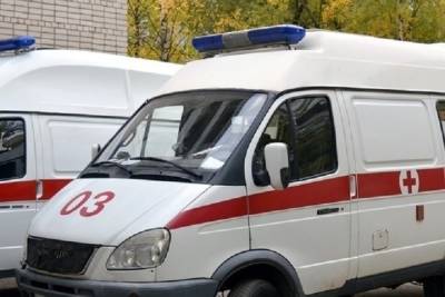 В Новой Москве из школы госпитализировали женщину с ножевым ранением