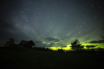 В небе над Ленобластью запечатлели северное сияние – фото и видео