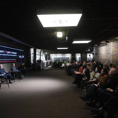 Во МХАТе презентовали журналистский проект VR-расследования о Нюрнбергском трибунале