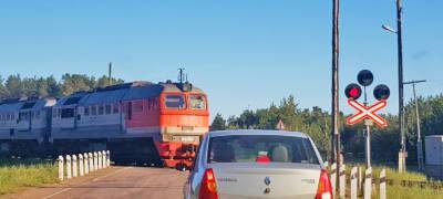 Две аварии произошли на железнодорожных переездах в Карелии с начала года
