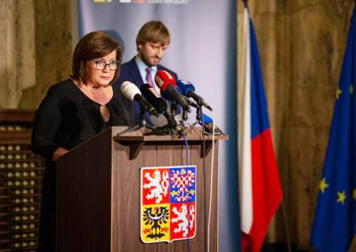Важно: Чехия отменяет занятия во всех школах и вузах. Запрещены массовые мероприятия