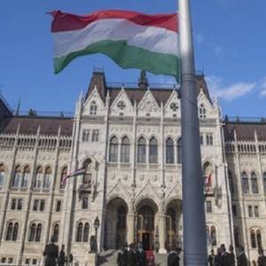 Венгерское правительство отказалось от плана по покупке земель в Словакии